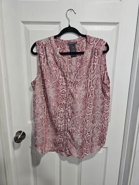 Chelsea & Theodore Snake-Print V-Neck Sleeveless Top